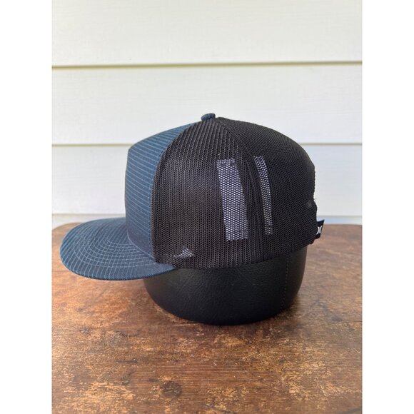 Hurley Mens Adjustable Mesh Snapback Hat With Striped Front Panel & Logo Patch W - Picture 2 of 6